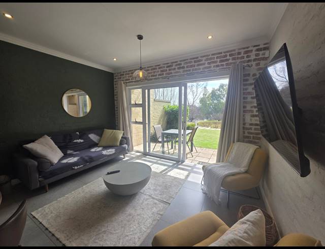1 BEDROOM FLAT FOR SALE IN LOCHVAAL
